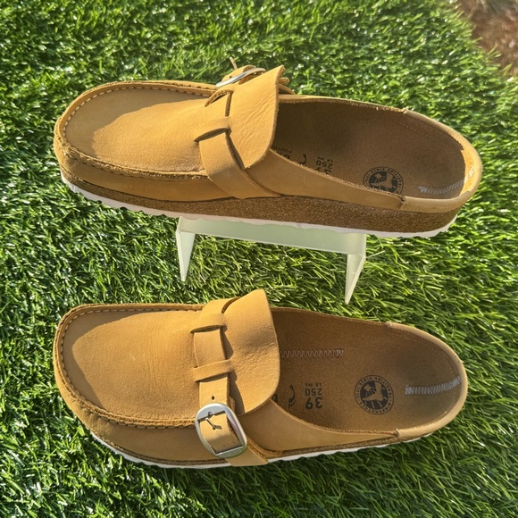 Birkenstock Buckley Beige/Tan Nubuck Leather Footbed Slip On Clogs Size 8 Or 39 - Picture 3 of 12